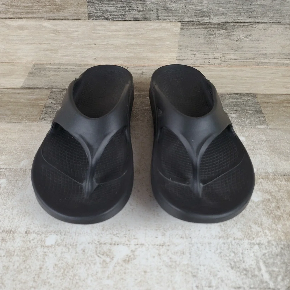 OOFOS worn 2x